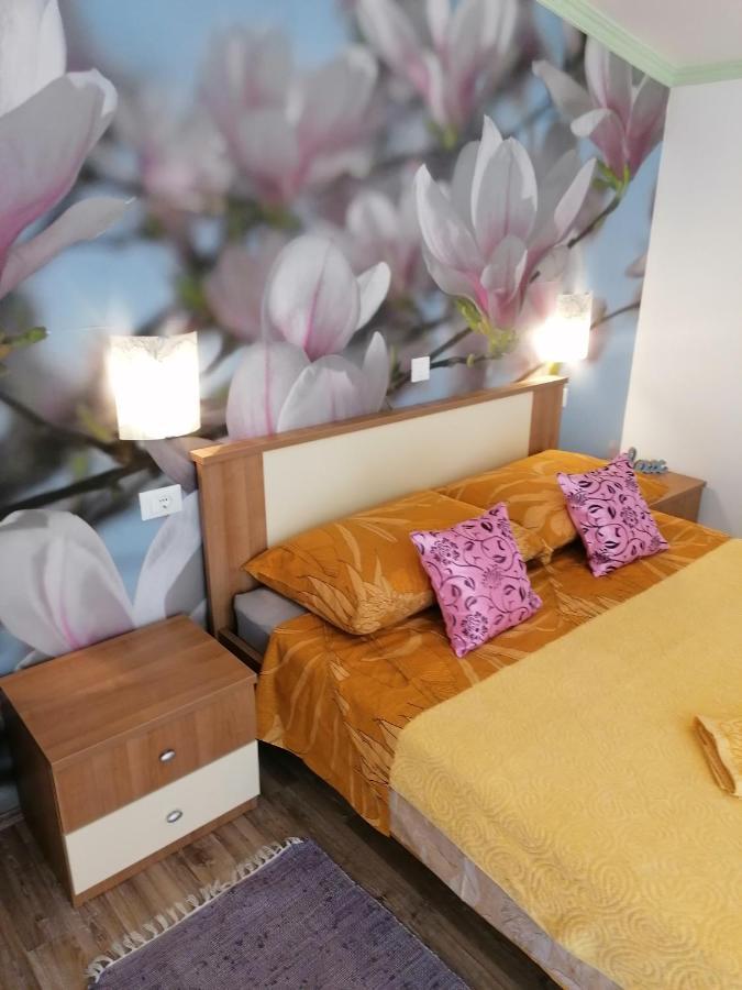 Rooms Katarina Kadumi ภายนอก รูปภาพ