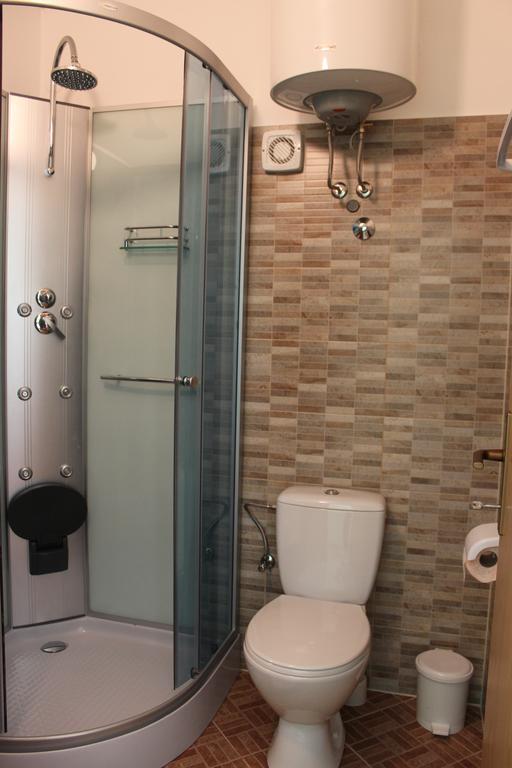 Rooms Katarina Kadumi ภายนอก รูปภาพ